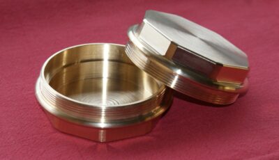 Delage 1902 hubcap nut – Europe Industrie 87 (scale model)